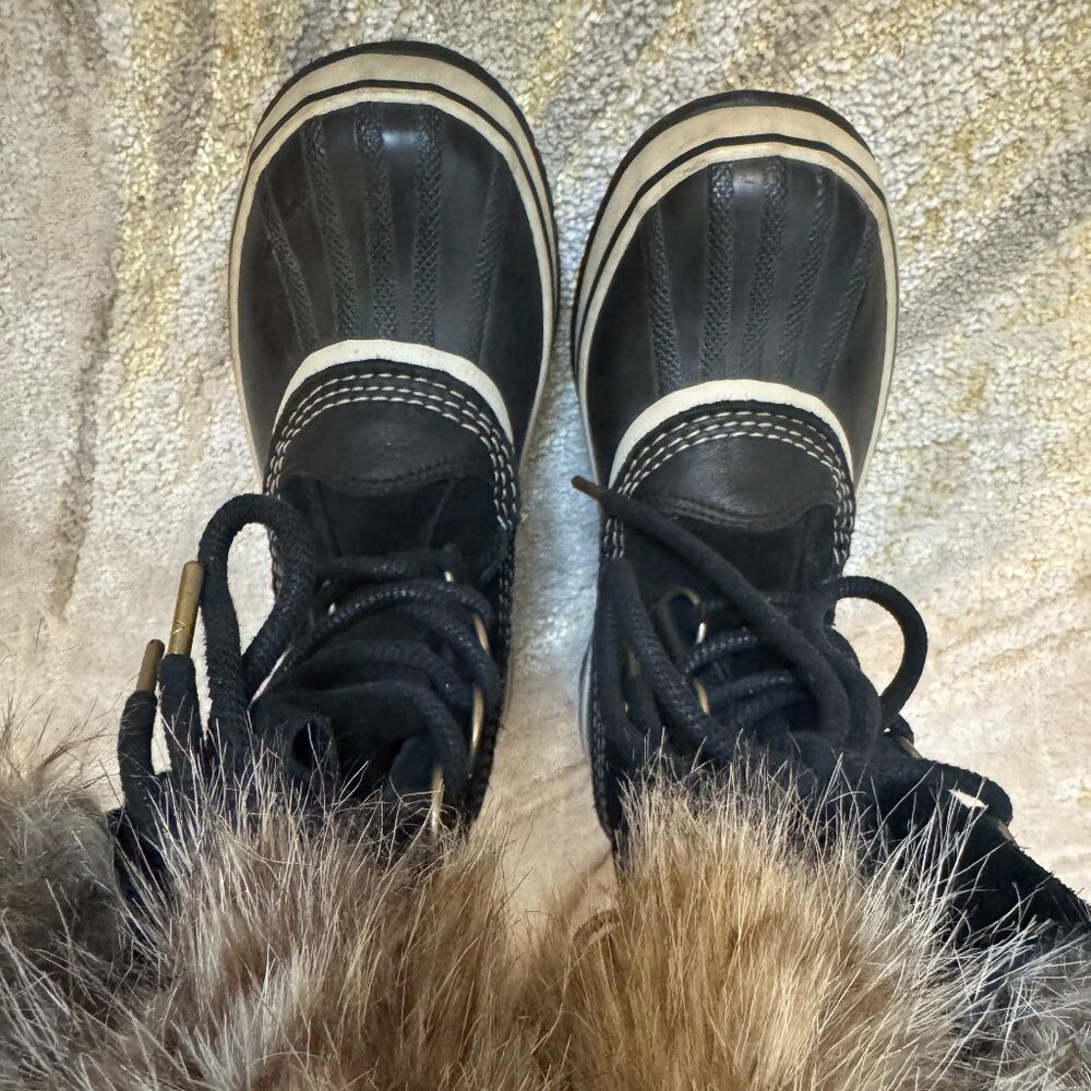 Sorel Joan of Arc Snow Boots, Black Waterproof Winter Faux Fur, Womens Size 6 - Picture 5 of 8
